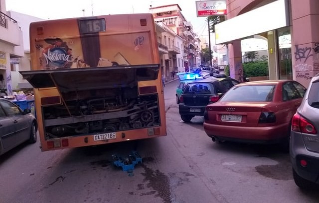 ΧΑΛΚΙΔΑ: Έμεινε από τρόμπα λεωφορείο και έκλεισε η Νεοφύτου