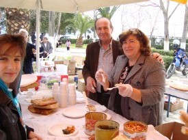 Κούλουμα στην πλατεία της Ερέτριας