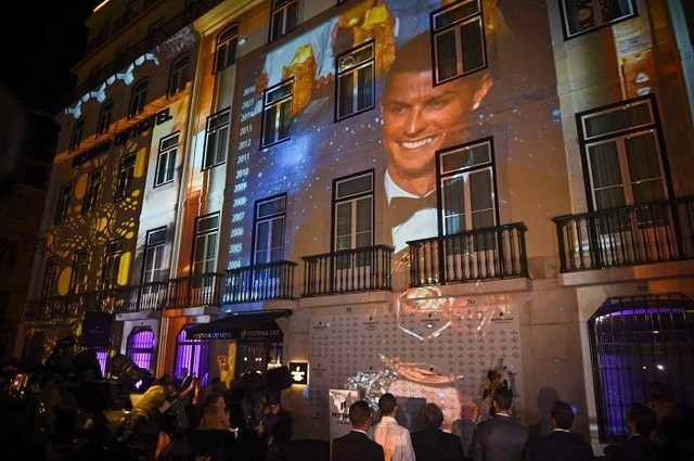 Κριστιάνο Ρονάλντο ...5 αστέρων