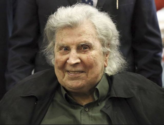 Μίκης Θεοδωράκης: Η σκέψη μου στο πλευρό των παιδιών μας στον Έβρο