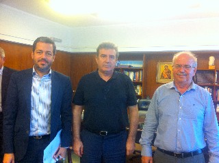 Επικοινωνιακά παιχνίδια από τους εξαδέλφους Κεδίκογλου και στη ...μέση ο Παγώνης