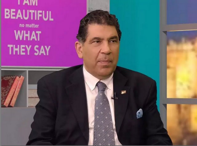 Γιάννης Λύρας: Συνελήφθη μετά από μήνυση ηλικιωμένης ο γνωστός πλαστικός χειρουργός