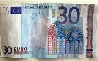 41χρονος πλήρωσε με χαρτονόμισμα 30 ευρώ και πήρε ρέστα!