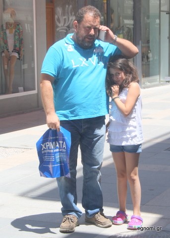 Ντροπαλή η κόρη του Μπάμπη Βραϊμάκη