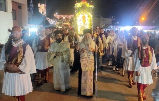 ΜΑΝΤΟΥΔΙ: Μεγαλειώδης λιτανεία για τον Άγιο Ιωάννη τον Θεολόγο - Παρών και ο Μητροπολίτης