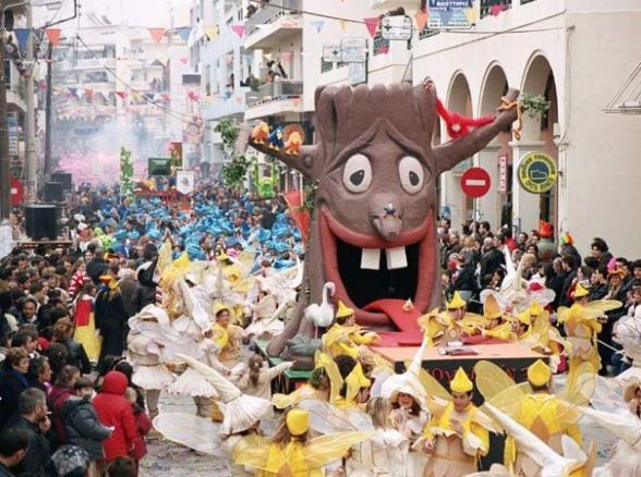 Ηπιαν τον ...Δούναβη στο Ρεθεμνιώτικο Καρναβάλι