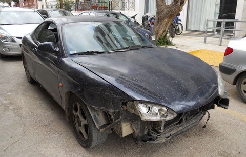 Τσαντάκηδες ολκής δύο νεαροί Χαλκιδέοι