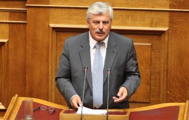 Επική γκάφα του Μιχάλη Ταμήλου στη Βουλή (VIDEO)