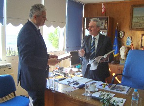 Πήγε και στην Ερέτρια ο πρέσβης της Βενεζουέλας