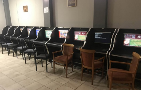 Παράνομα τυχερά παιχνίδια σε δύο καταστήματα εντόπισε η Οικονομική Αστυνομία