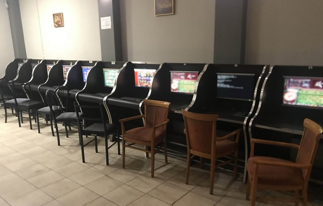 Παράνομα τυχερά παιχνίδια σε δύο καταστήματα εντόπισε η Οικονομική Αστυνομία