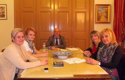 Ο Δήμαρχος υποσχέθηκε παροχές στους τρίτεκνους