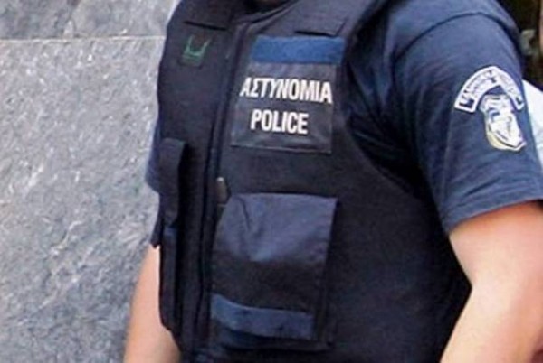 27χρονος αστυφύλακας έκλεβε εξατμίσεις!