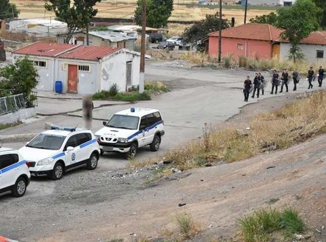 ΕΥΒΟΙΑ: Αστυνομική επιχείρηση σε οικισμούς τσιγγάνων την Πέμπτη