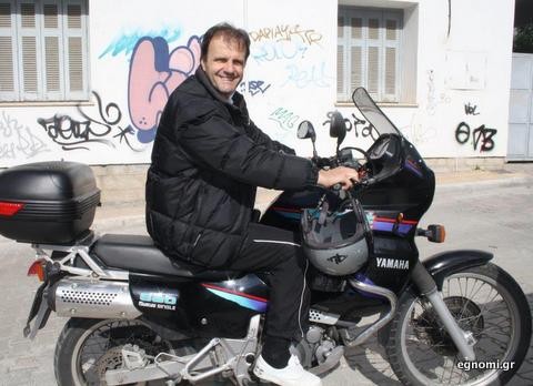 Ο Αντώνης και η μηχανή του