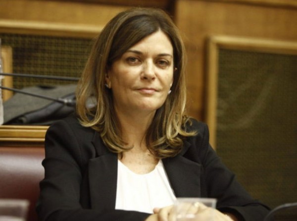 Ο Τσίπρας έδιωξε από την κυβέρνηση την Ράνια Αντωνοπούλου