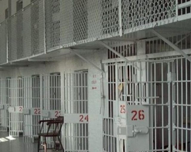 Κρατούμενος για την επίθεση στον 19χρονο: Θα τον τελειώσουν οι Αλβανοί (VIDEO)