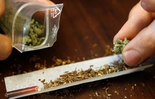 ΨΑΧΝΑ: Συνελήφθη με ναρκωτικά ένας Έλληνας