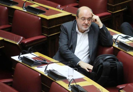 Λυποθύμησε μέσα στη Βουλή ο Τρύφωνας Αλεξιάδης