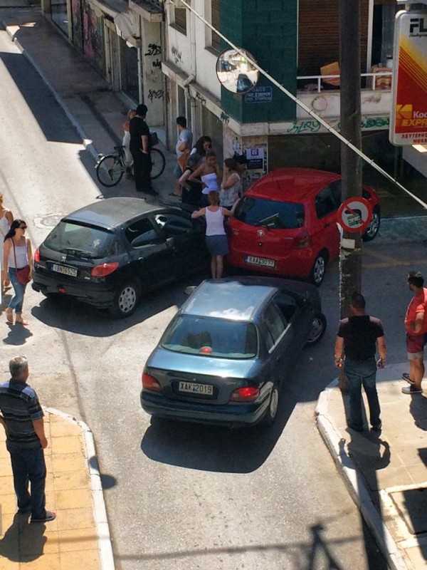 Και νέο ατύχημα στη συμβολή Κακαρά και Περικλέους Σταύρου!