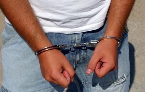 Πούλαγε λαθραία τσιγάρα στη Λάμψακο