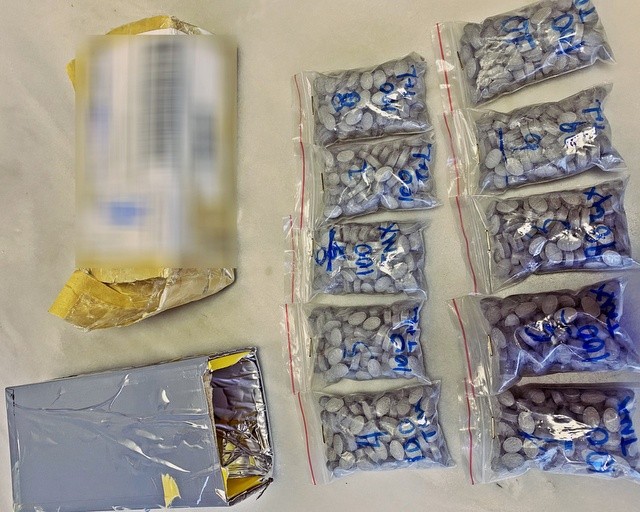 ΧΑΛΚΙΔΑ: Κατασχέθηκε δέμα με 997 ναρκωτικά χάπια Ecstasy