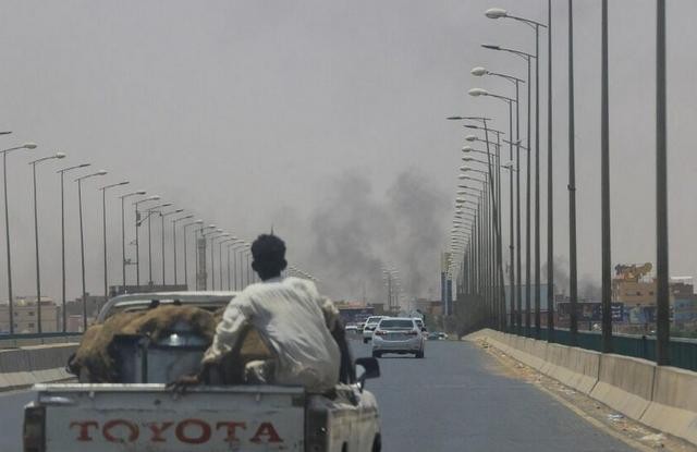 ΕΜΦΥΛΙΟΣ ΠΟΛΕΜΟΣ ΣΤΟ ΣΟΥΔΑΝ: 150 εγκλωβισμένοι Ελληνες ανάμεσα σε πυρά