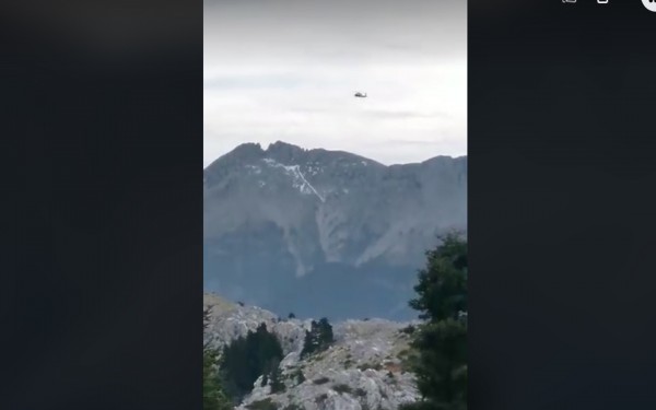 ΕΓΚΛΩΒΙΣΜΕΝΟΣ ΔΙΡΦΥ: Επιστρατεύτηκε ελικόπτερο για τον 38χρονο (VIDEO)