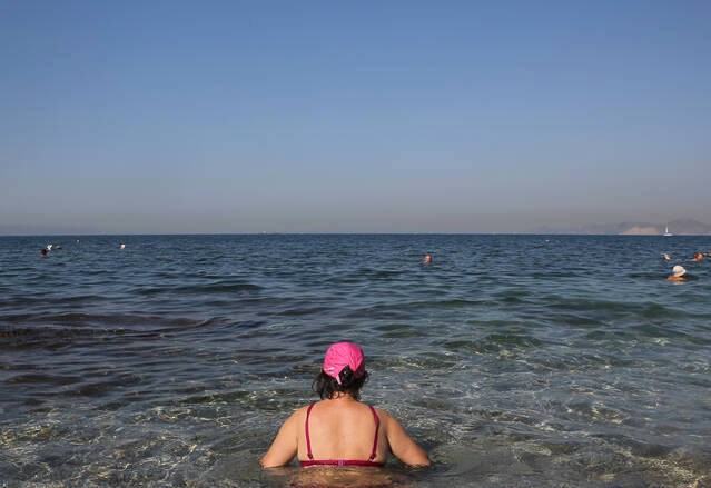 ΛΙΜΕΝΙΚΗ ΑΣΤΥΝΟΜΙΑ: Απαγορεύονται το μπάνιο στη θάλασσα και το ψάρεμα από ξηράς