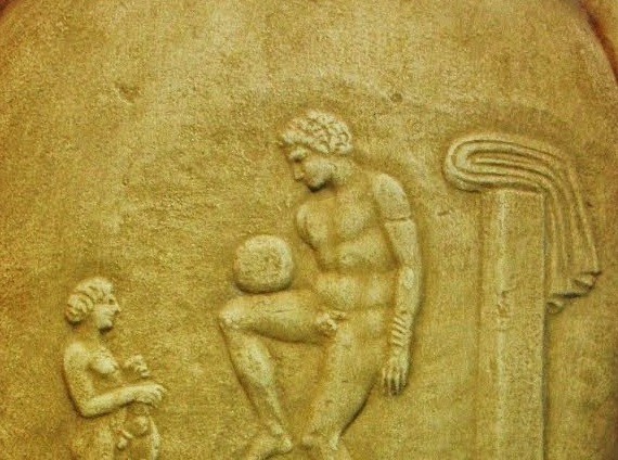 Οταν οι Αρχαίοι Ελληνες έπαιζαν μπαλίτσα!