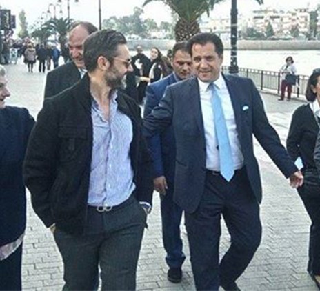 Παίζει με τον Γιάννη Μπάκα στο Facebook ο Άδωνις Γεωργιάδης