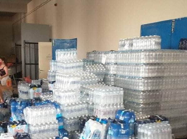 Νερό και φάρμακα στους πυρόπληκτους από τους παραγωγούς των λαϊκών αγορών της Χαλκίδας