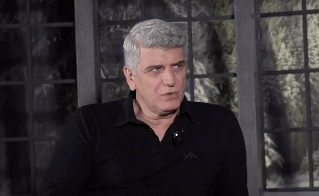Ο Βλαδίμηρος Κυριακίδης για τον πατέρα του: Τον γνώρισα ασπρομάλλη, με έκανε στα 62 του