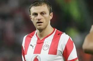 Ανοίγει καφετέρια ο Αβραάμ Παπαδόπουλος