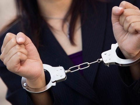 49χρονη σκηνοθέτησε κλοπή χρημάτων για να καλύψει την υπεξαίρεση που διέπραξε