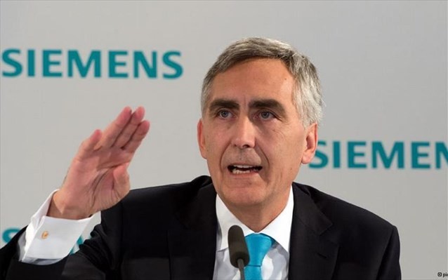 «Πληρώνει» τη μείωση των κερδών με τη θέση του