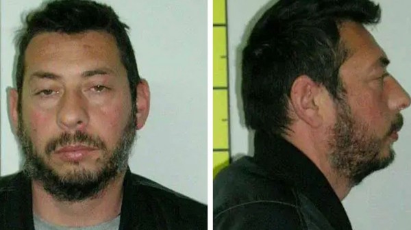 Η στιγμή της σύλληψης του 43χρονου που παρενοχλούσε ανήλικο κοριτσάκι 13 ετών (Video)