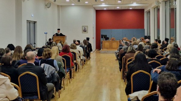 ΧΑΛΚΙΔΑ: Διάλεξη του Μητροπολίτη κ. Χρυσοστόμου στη Σχολή Γονέων της Μητρόπολης (VIDEO)