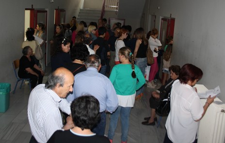 ΕΚΛΟΓΕΣ 2014: Ουρές και ταλαιπωρία ψηφοφόρων