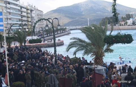 Το τσουχτερό κρύο κράτησε τον κόσμο στο σπίτι