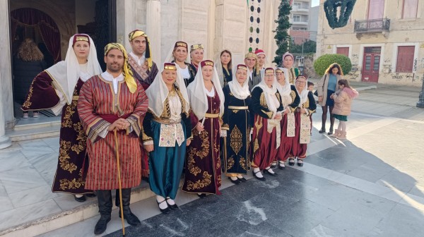 ΚΑΠΠΑΔΟΚΕΣ ΕΥΒΟΙΑΣ: Με συμβολικό χορό καλωσόρισαν το 2024 (VIDEO)