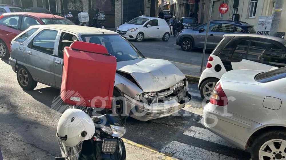 ΧΑΛΚΙΔΑ: Τρακάρισμα μπροστά στα Δικαστήρια το πρωί της Τρίτης