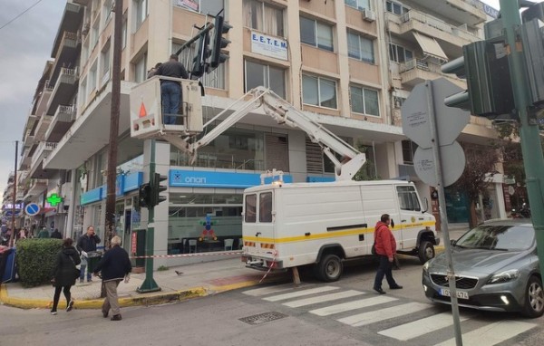 ΧΑΛΚΙΔΑ: Νέα φανάρια στον κόμβο των οδών Βενιζέλου και Παπαναστασίου