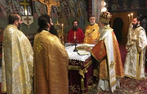 ΧΑΛΚΙΔΑ: Αγρυπνία με τον Μητροπολίτη στον Άγιο Δημήτριο