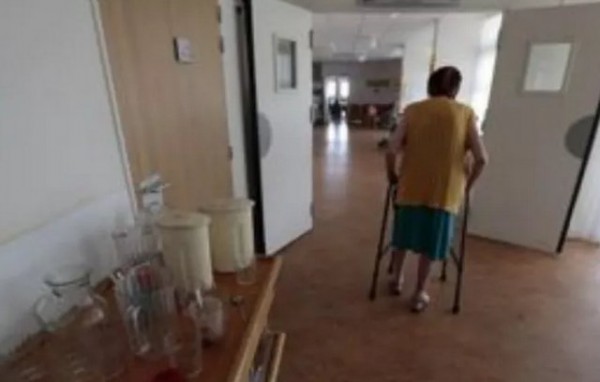 ΚΟΡΥΔΑΛΛΟΣ:  Σε γηροκομείο-κολαστήριο 38 ηλικιωμένοι