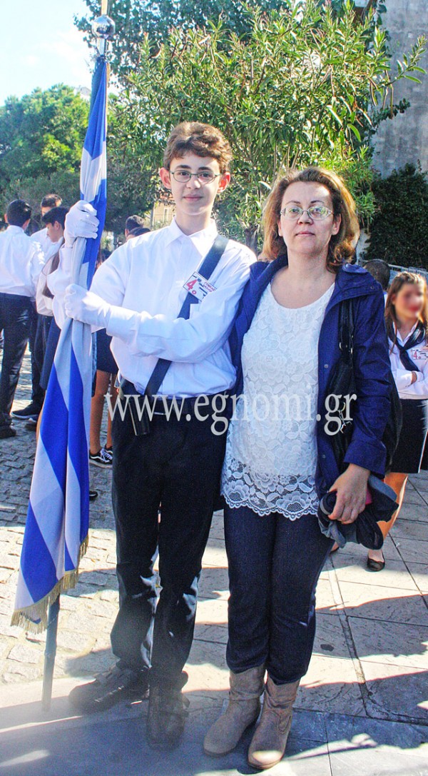 Στα χνάρια της μαμάς ο Πέτρος Βράκας