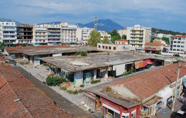 ΔΗΜΟΣ ΧΑΛΚΙΔΕΩΝ: Προσπάθεια να ενταχθεί σε πρόγραμμα χρηματοδότησης η αποκατάσταση της Δημοτικής Αγοράς