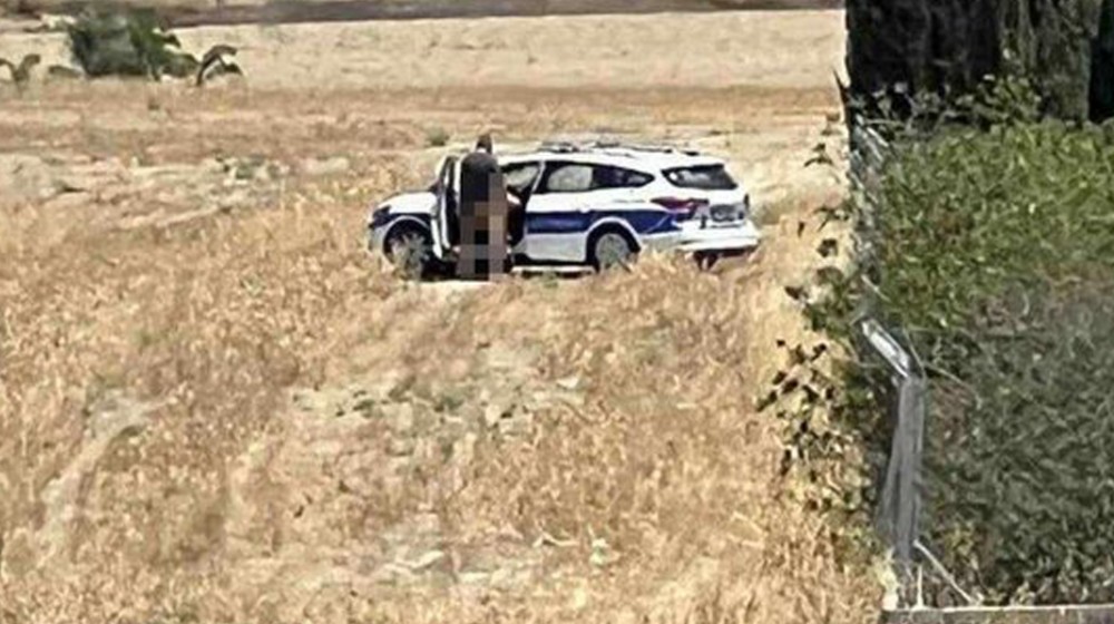 Σε διαθεσιμότητα οι δύο αστυνομικοί που έκαναν σεξ σε περιπολικό! (VIDEO)