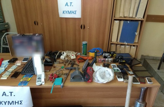 ΚΥΜΗ: Τρία άτομα ρήμαξαν σπίτια και μαγαζιά, αποκομίζοντας λεία αξίας 33.000 ευρώ