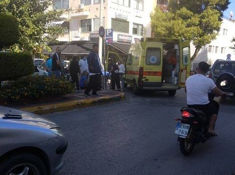 ΧΑΛΚΙΔΑ: Τροχαίο με παράσυρση πεζής έξω από το ουζερί ΤΣΑΦ